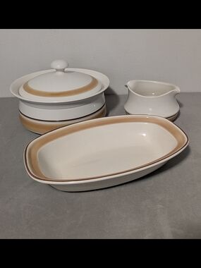 Vintage Water Colors Hearthside Stoneware Set Pot Serving Dish & Gravy Boat EUC